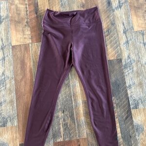 Maroon Nike leggings